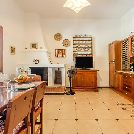 Guesthost - Al Corbezzolo With Parking Vila *